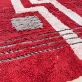 Modern Moroccan rug in red wool with geometric lines 150/250cm
