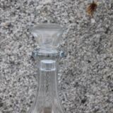 Elegant cut-glass carafe – classic and refined style