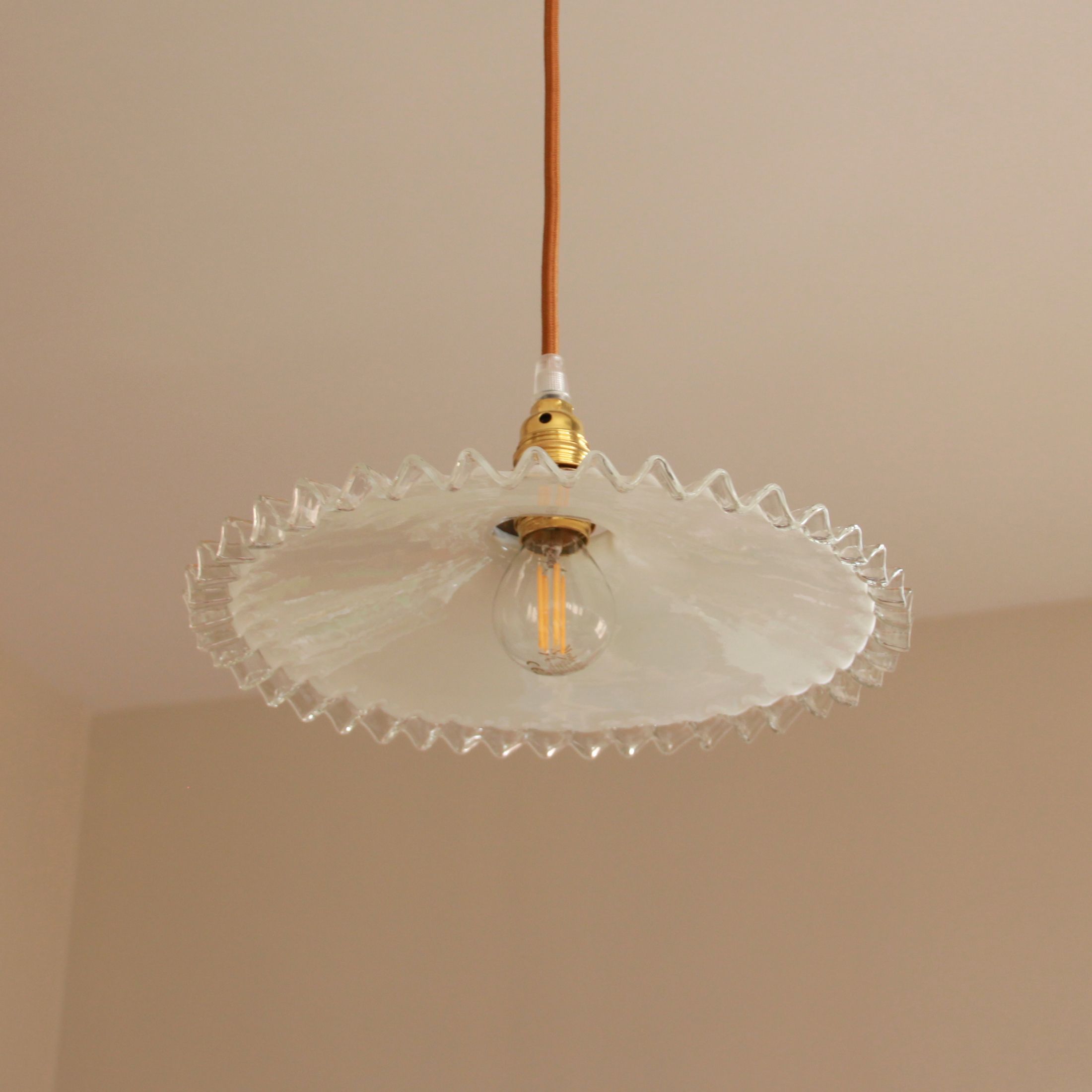 Hanging lamp opaline undulating old lampshade white glass