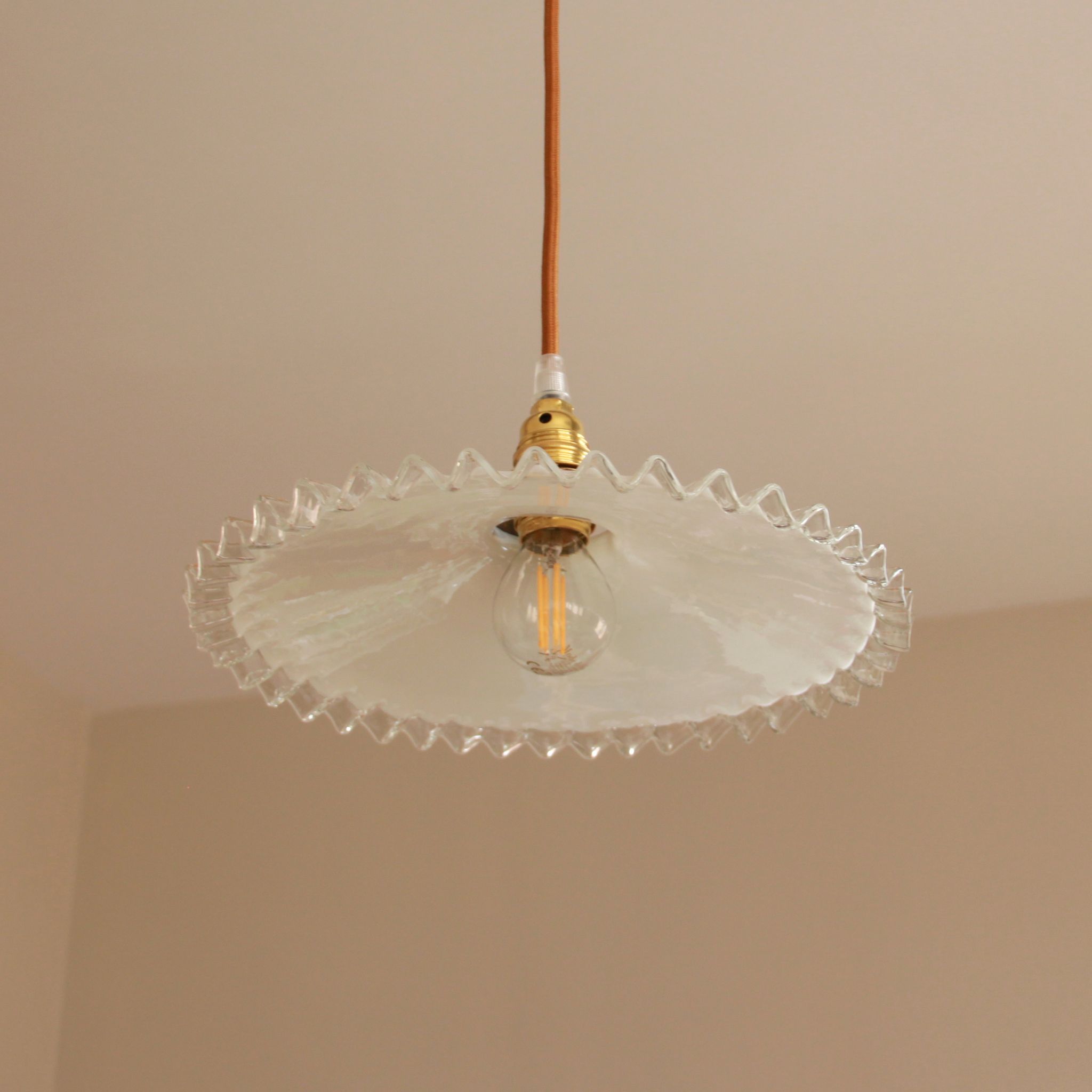 Hanging lamp opaline undulating old lampshade white glass