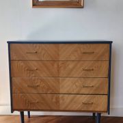 Commode 4 tiroirs bois bleue à chevrons