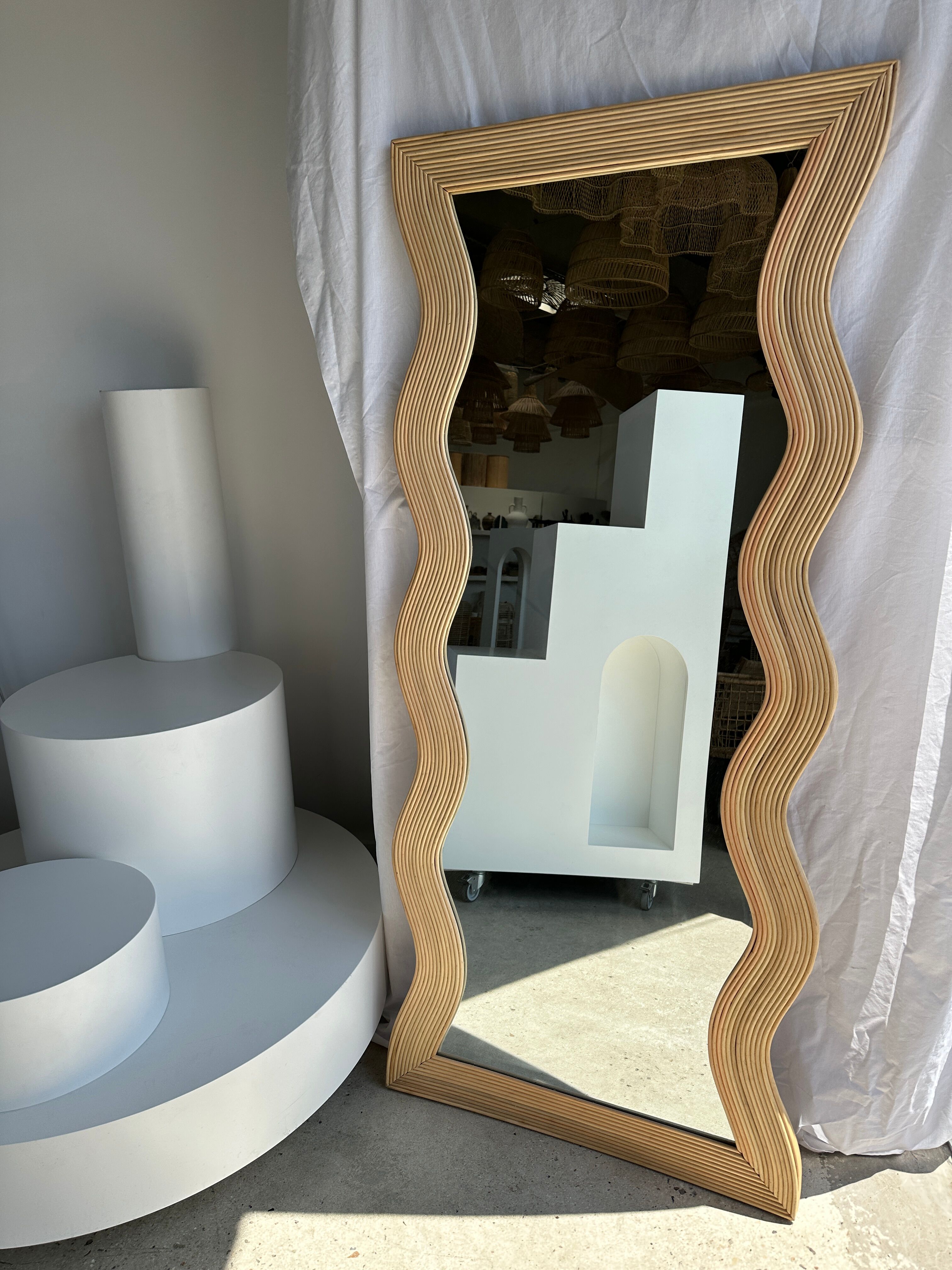 Zigzag rattan foot mirror H:182cm