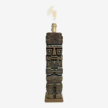 Lampe tiki totem sculptée à la main