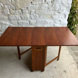 Folding dining table
