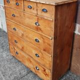 Commode ou meuble à tiroirs