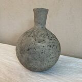Round-bottomed vase in gray terracotta, La Borne