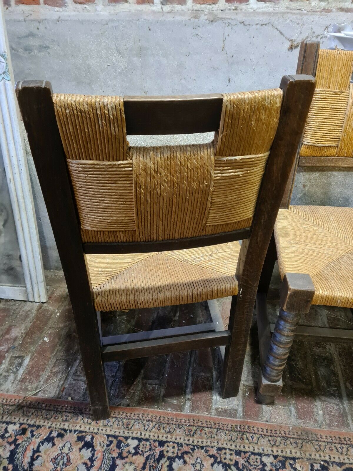 Country-style mulched chairs