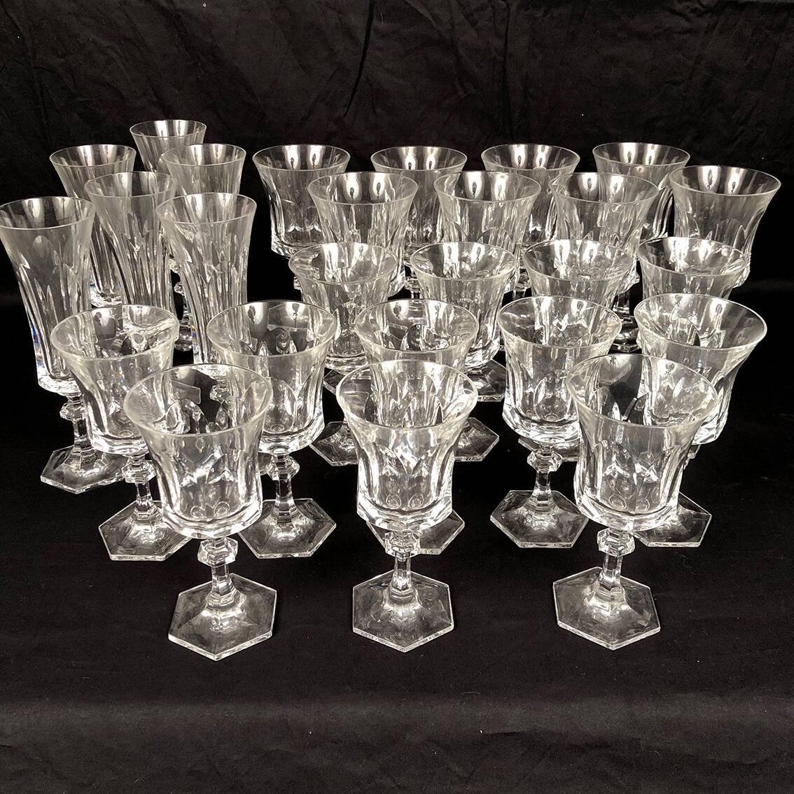 Villeroy & Boch, important service de verres en cristal, modèle Médicis