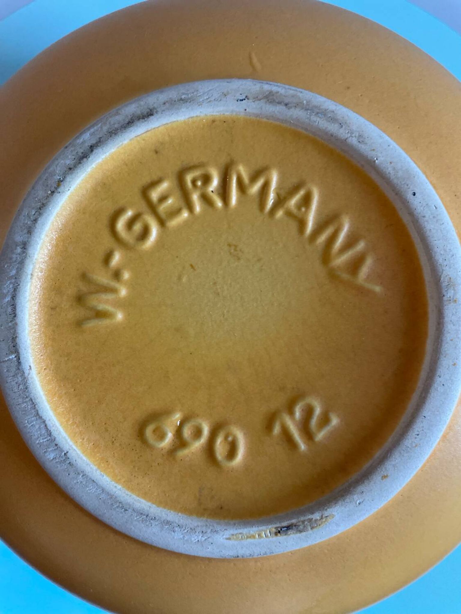Round yellow vase stamped W. Germany 690-12 – Vintage