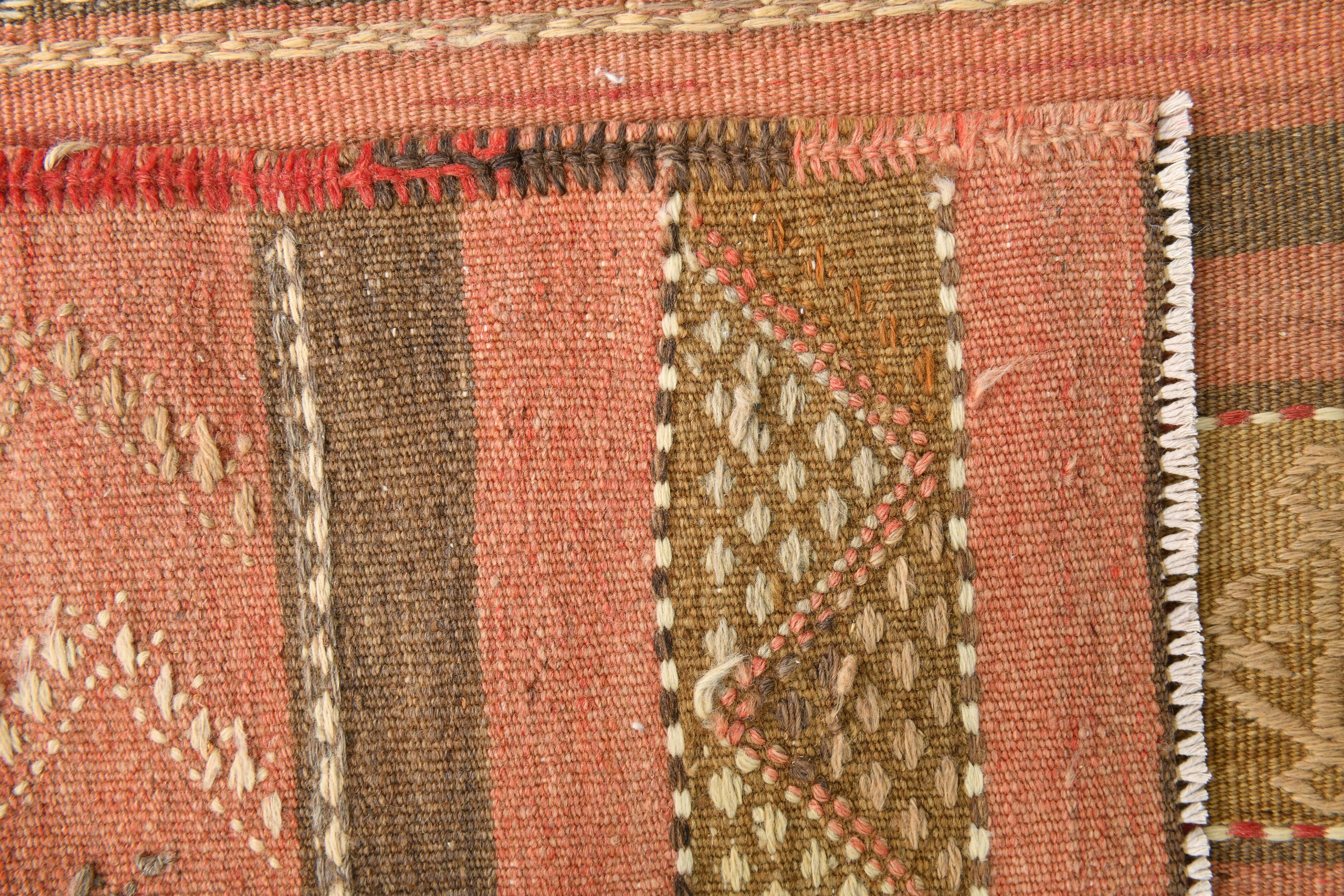 4x7 Red & Brown Vintage Kilim Rug, 123x205Cm