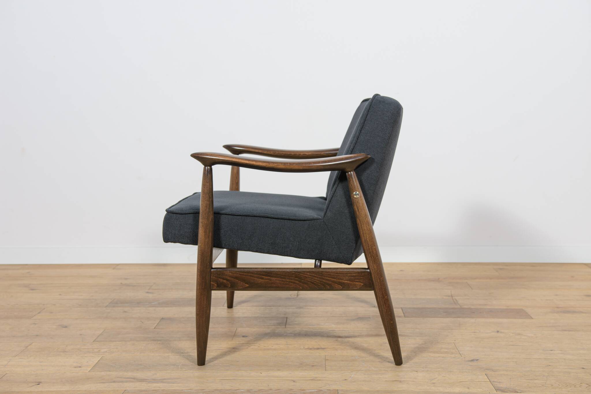 Mid-Century Modern GFM-87 Armchairs by Juliusz Kedziorek for Gościcińskie