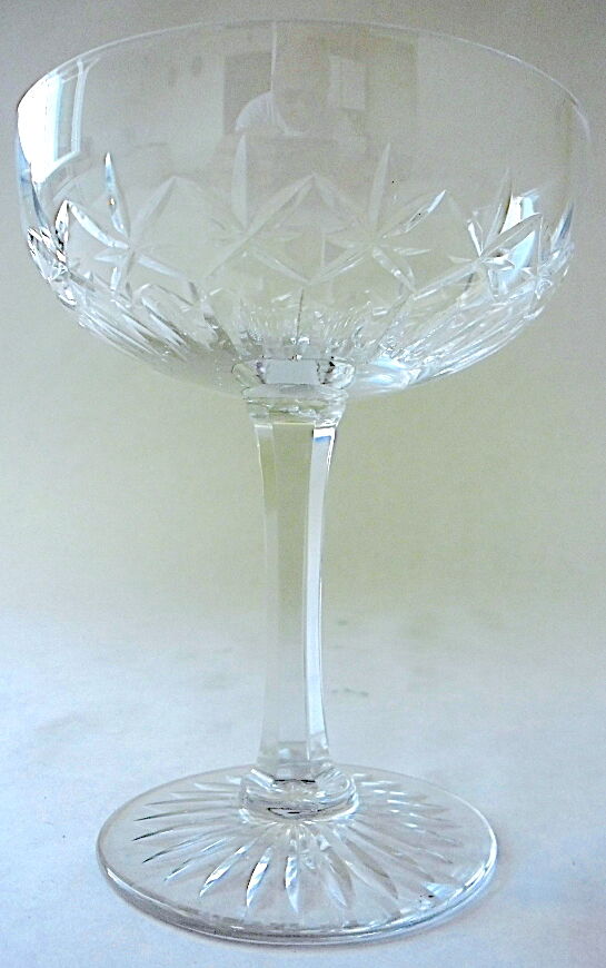 6 cups champagne in crystal