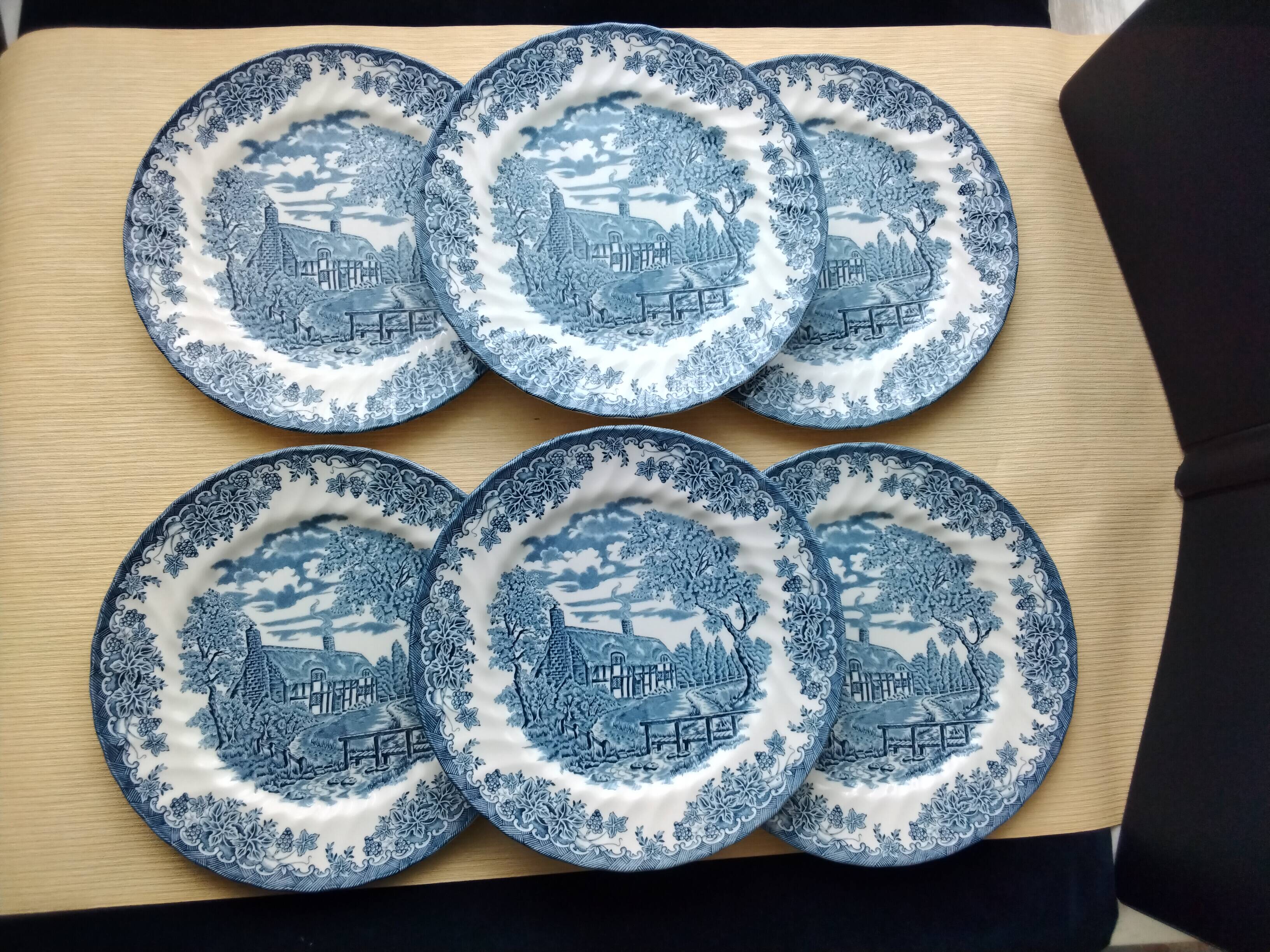 6 Churchill Dessert Plates "Georgian Collection" Model