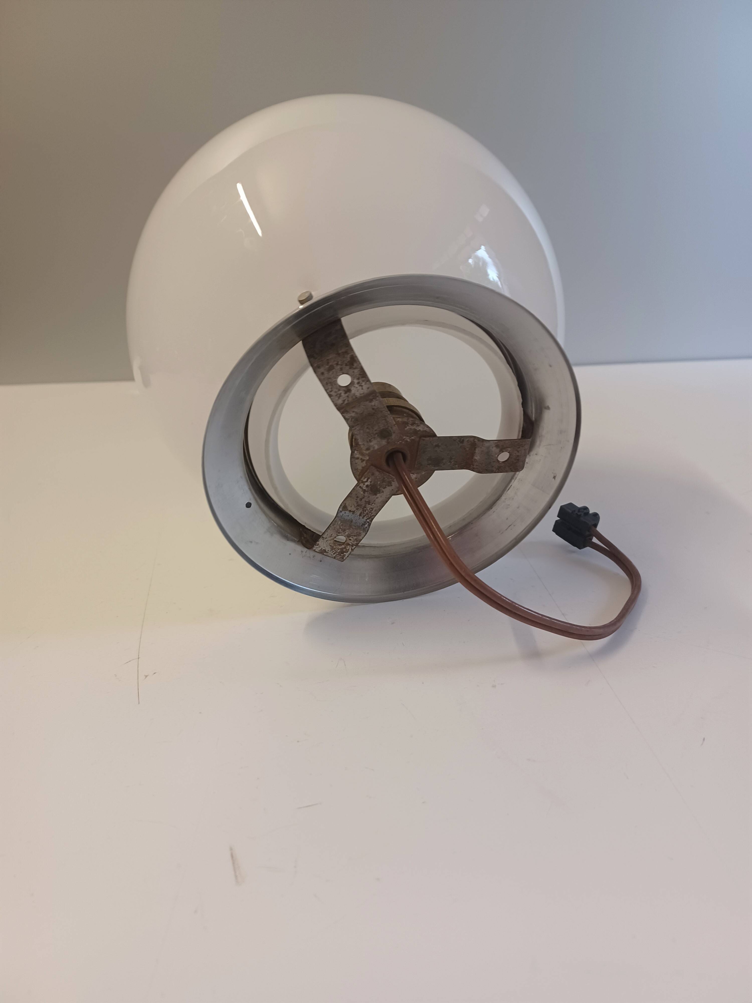 Opaline globe ceiling light - Brasserie type - 1950