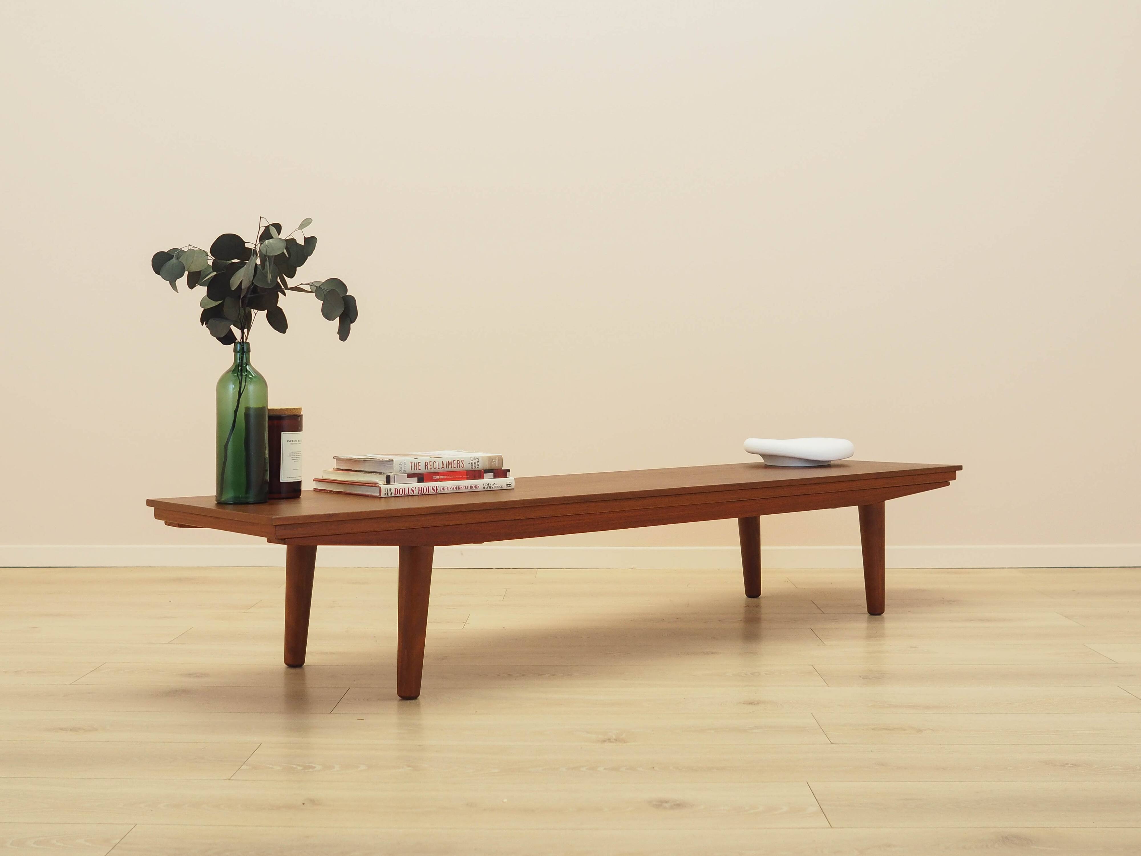 Meuble bas en teck, design danois, années 1970, fabriqué au Danemark