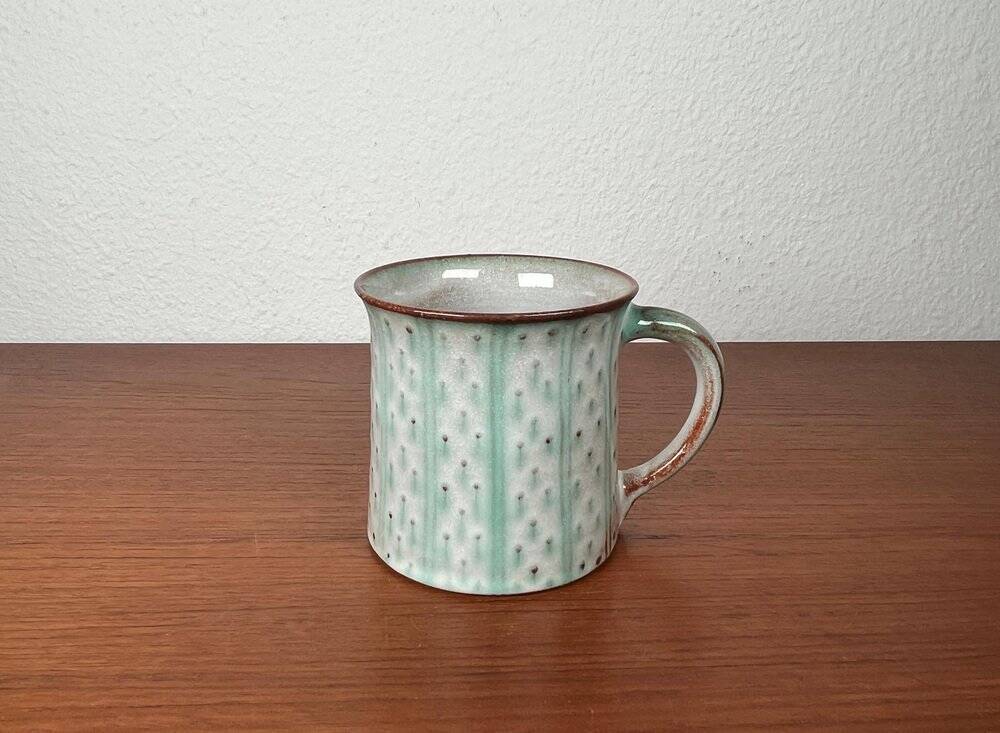 Mid-century modern studio pottery mug by Monika Maetzel, 1960s.