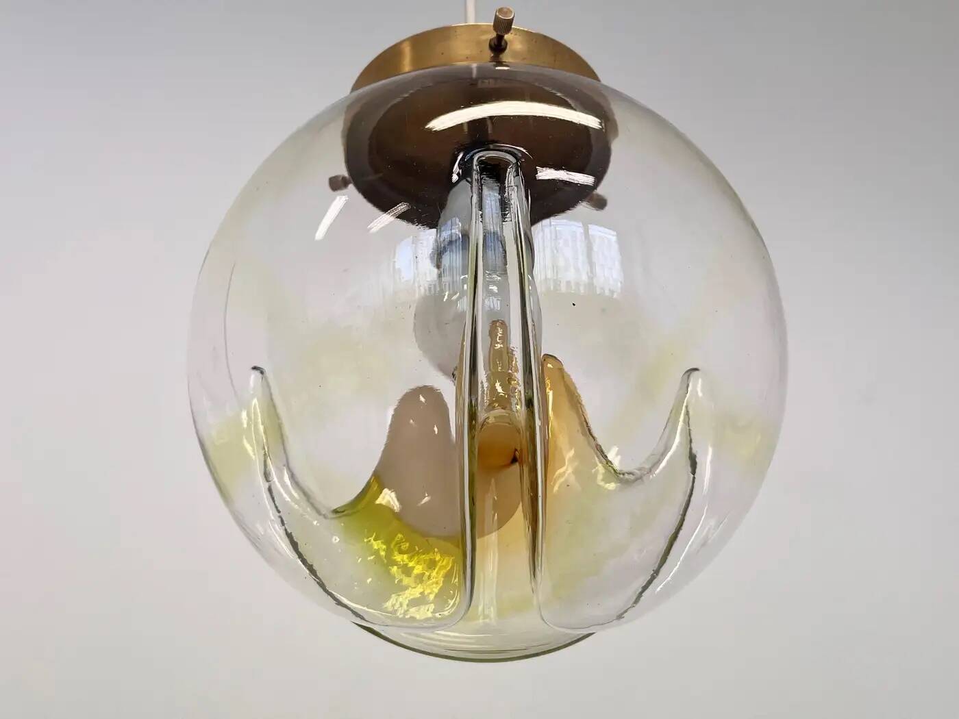 Ensemble de trois pendentifs en laiton et en verre d'art de Murano - Italie, années 1970