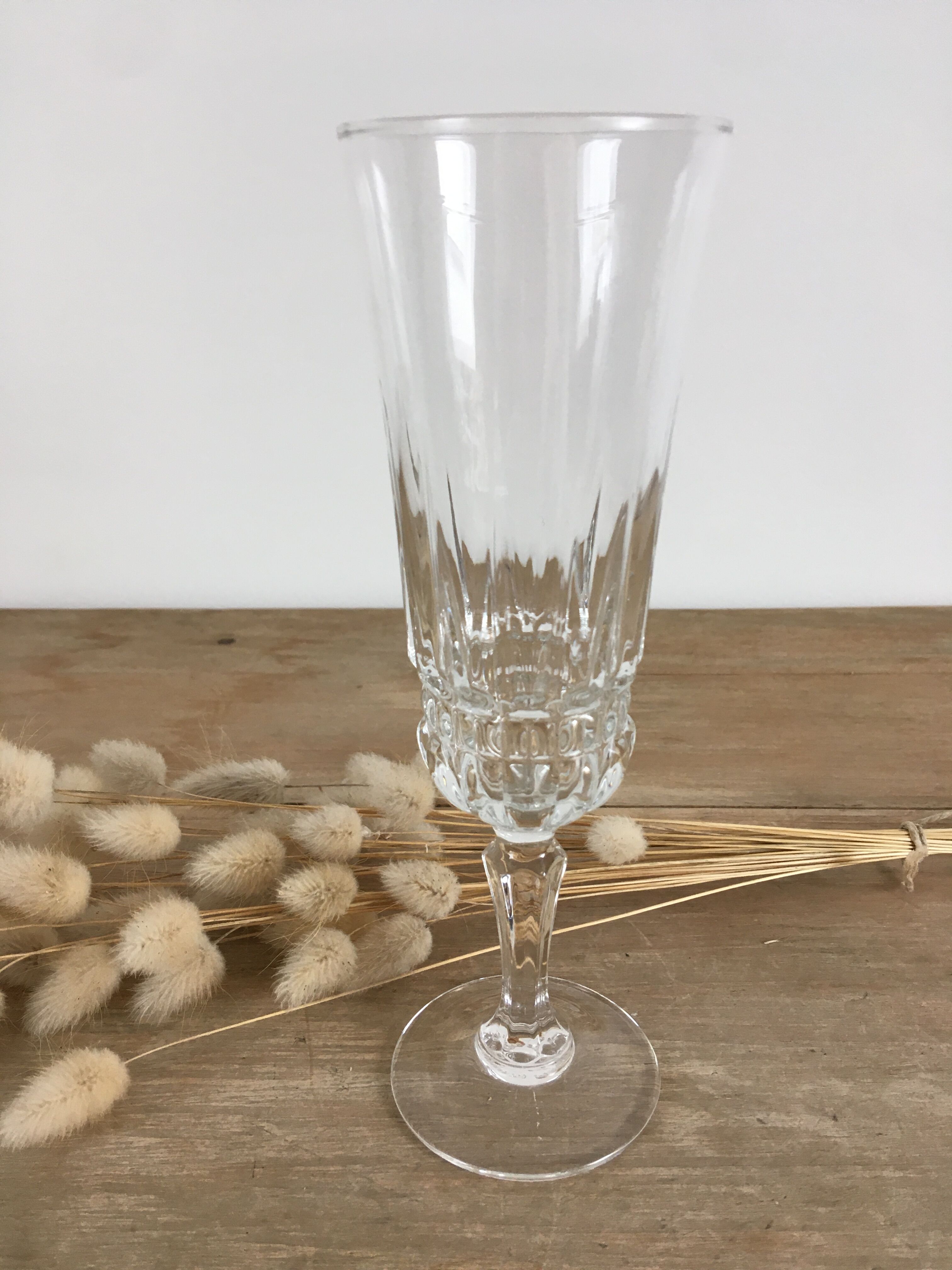 Luminarc champagne flutes