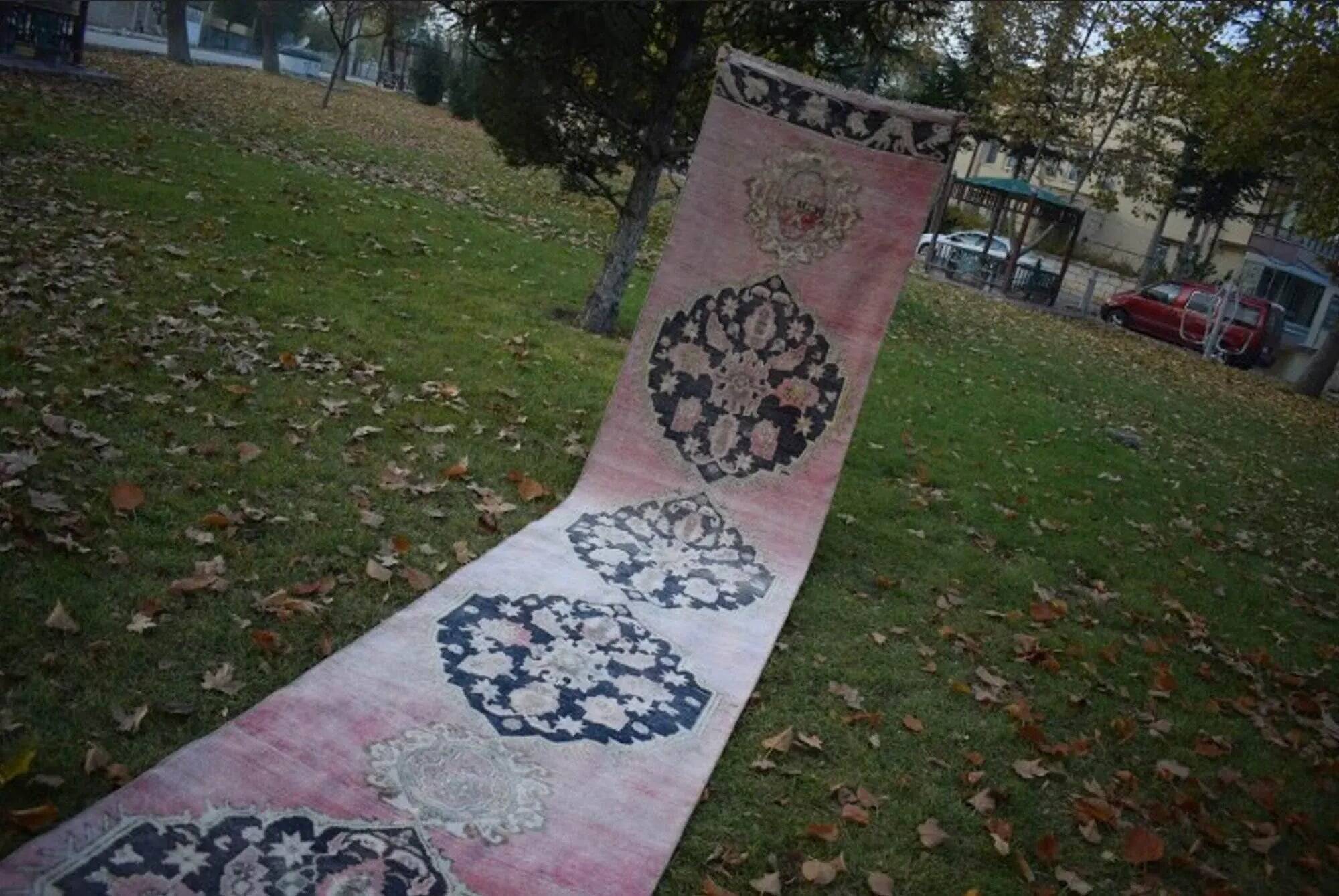 Vintage Turkish hallway rug 105x771 cm