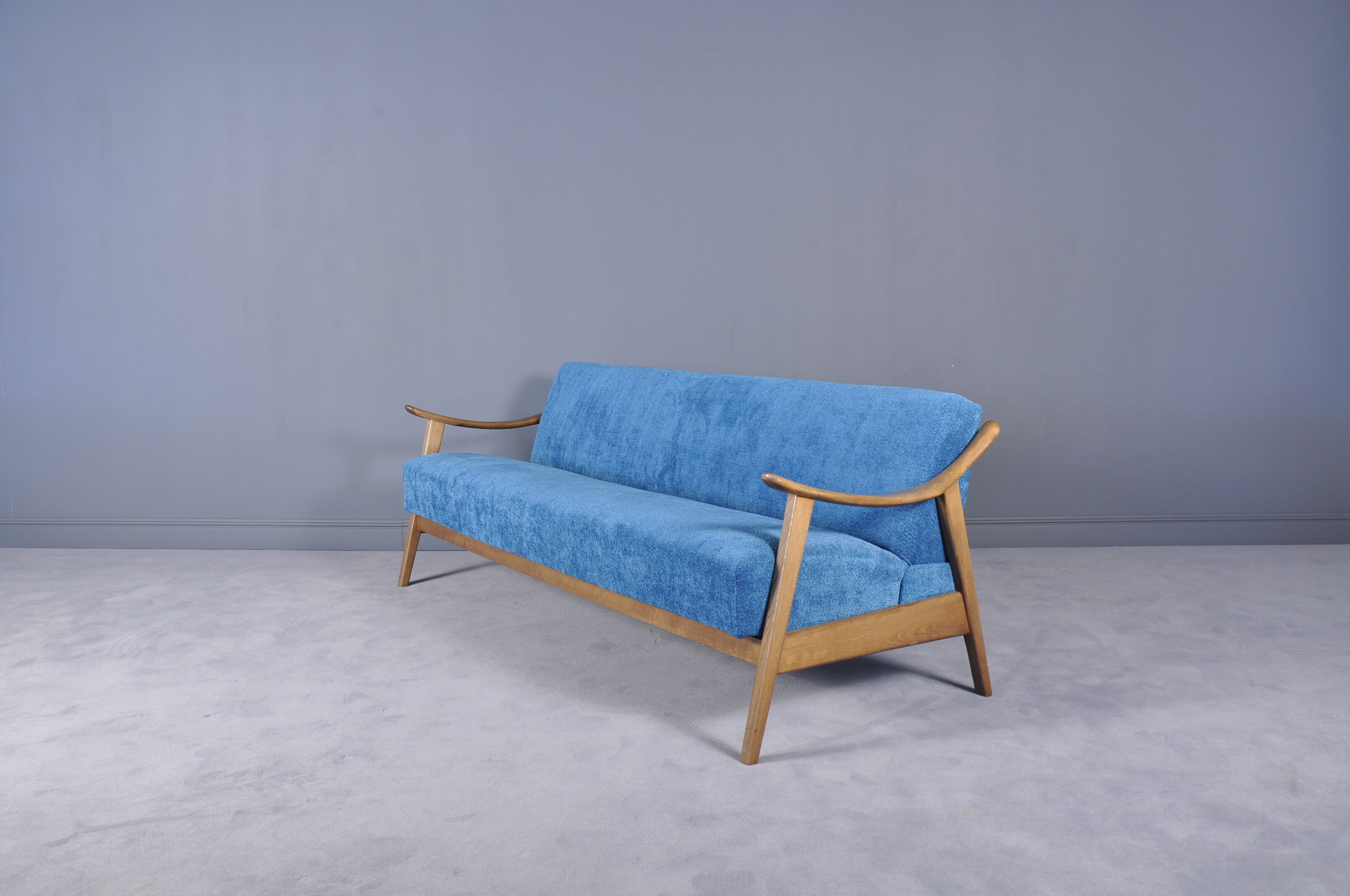 Three seater extensible sofa 1960's