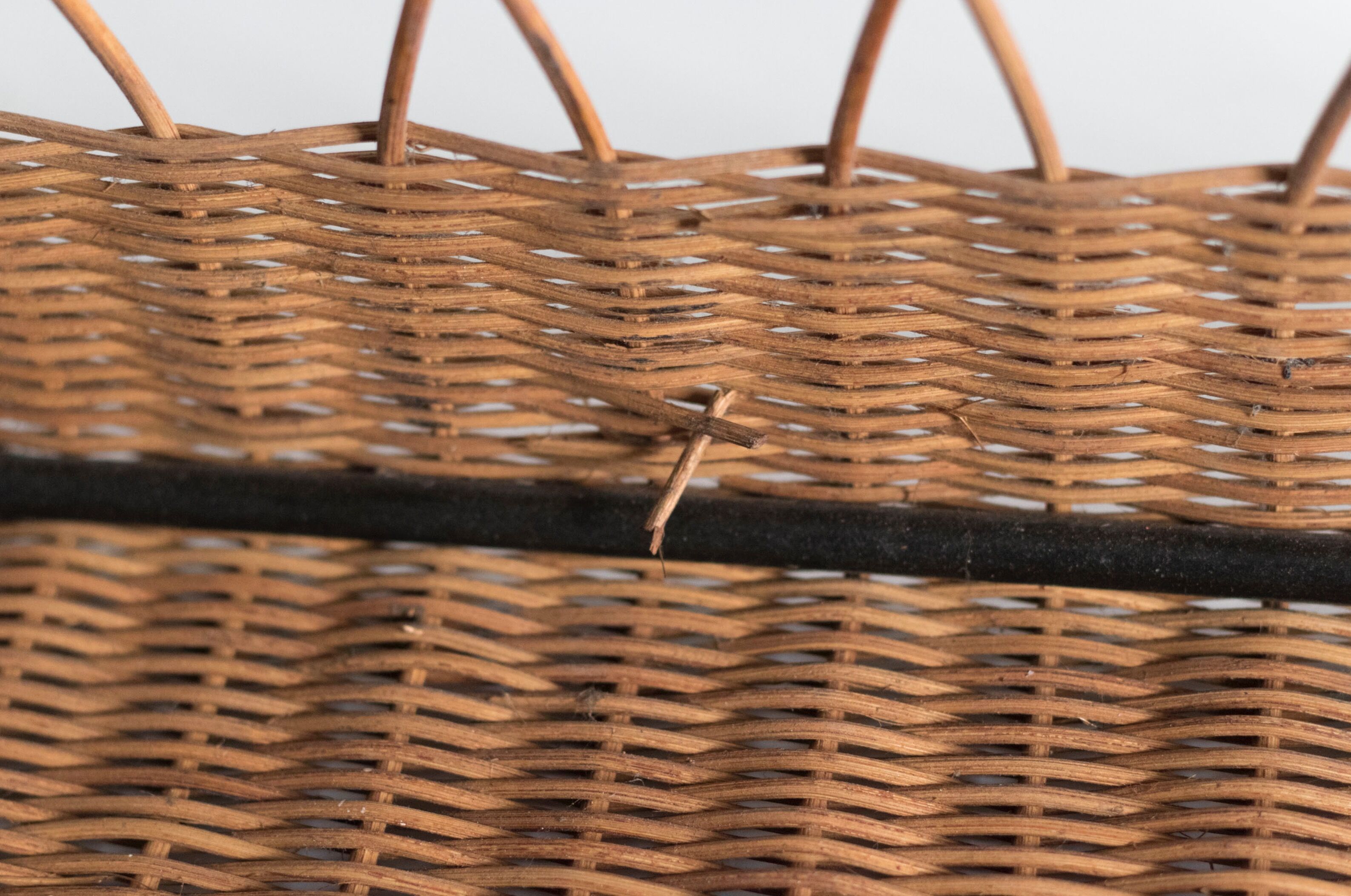 Coat rack 4 hooks in vintage rattan