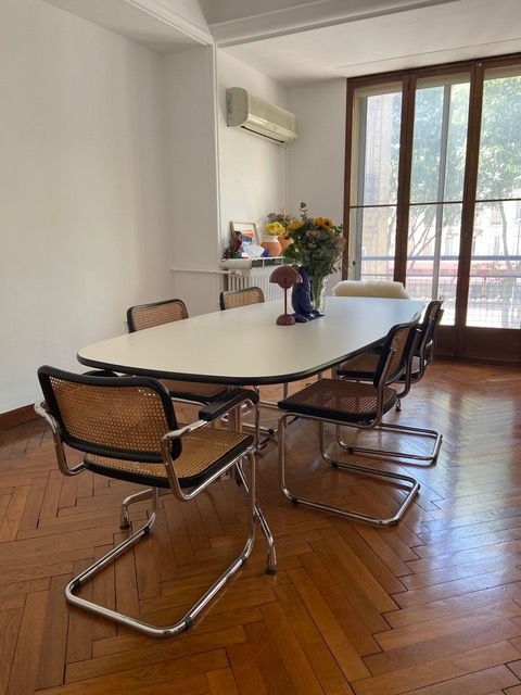 Segmented Eames Vitra