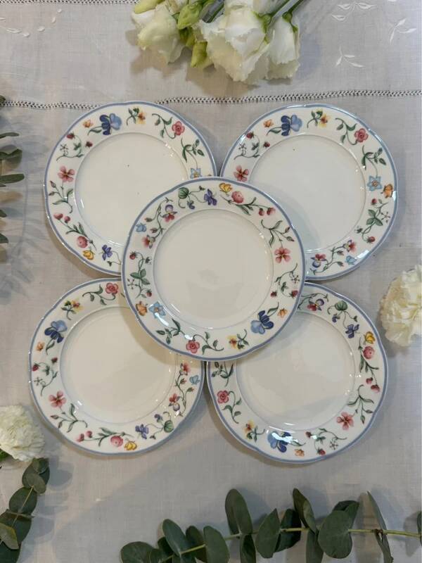 Vintage dessert plates