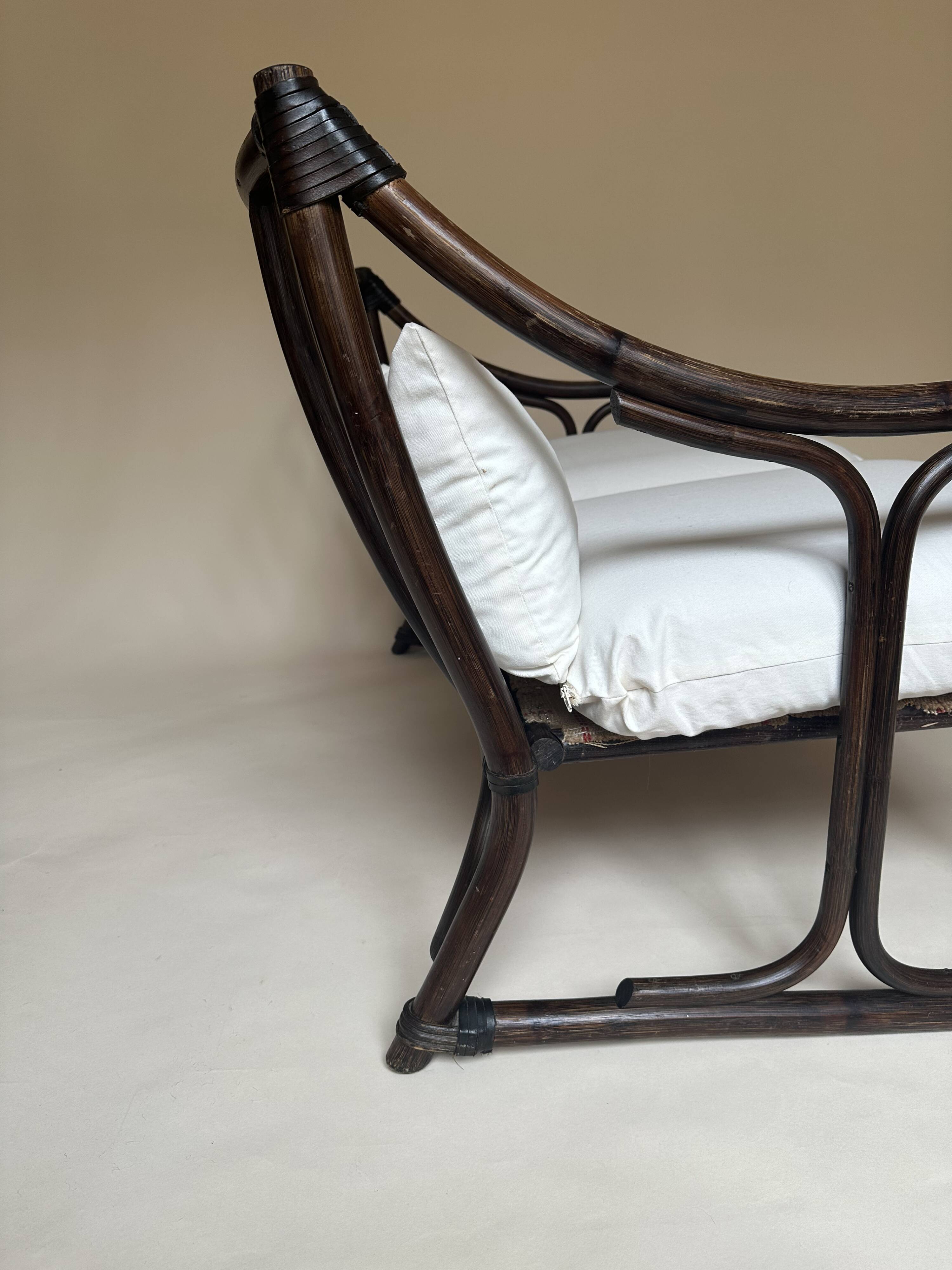 Two-seater rattan bench