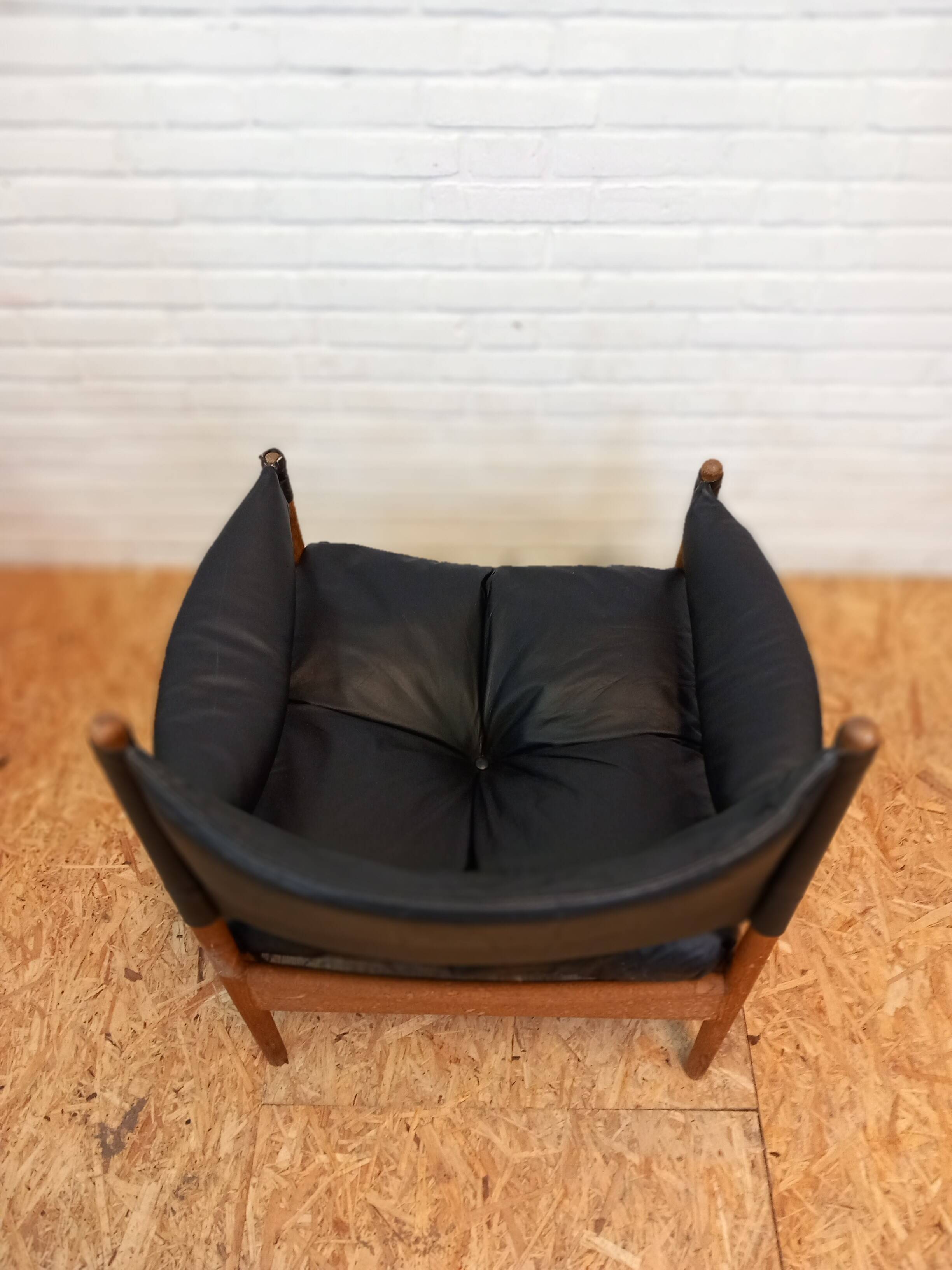 2 "Modus" armchairs by Kristian Veddel