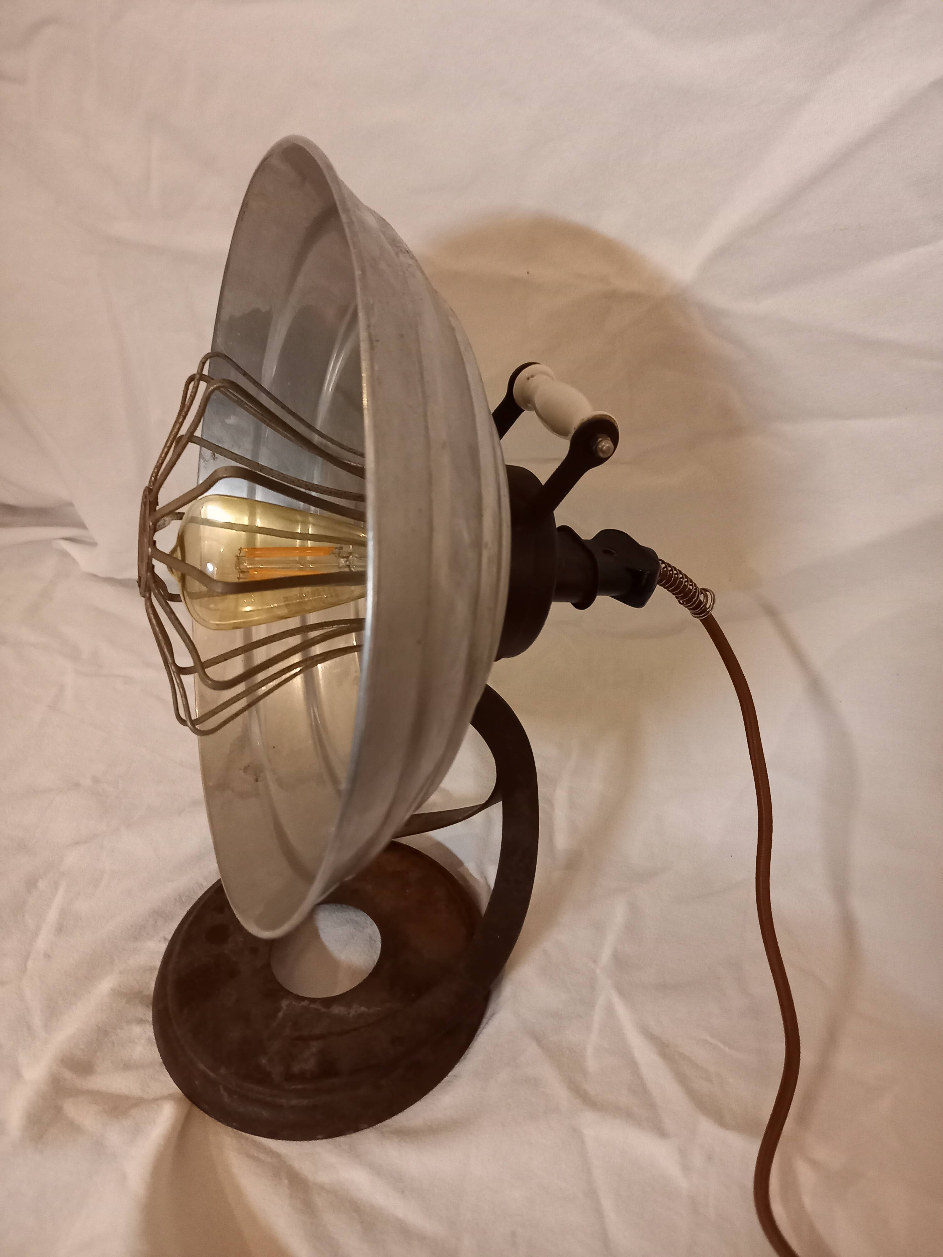 Industrial lamp, Thermor heater, 1950s, fully equipped.