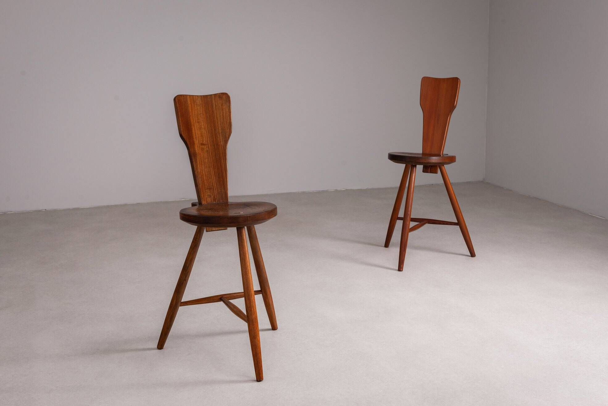 Pair of sculptural rustic wooden chairs in pine France 1960
