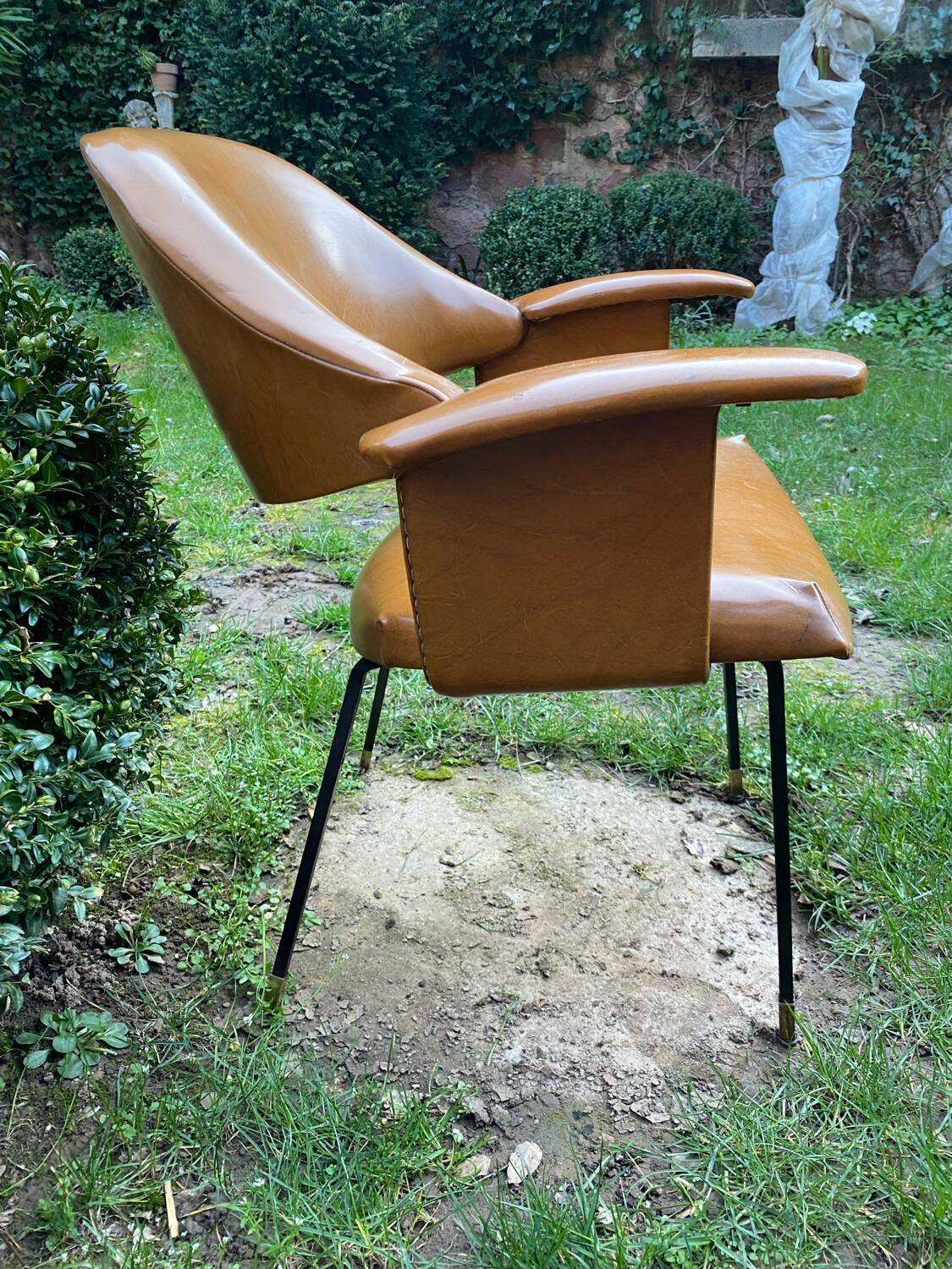 Fauteuil de bureau Italien Skaï havane vers 1950