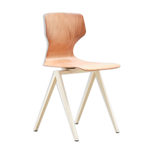 Chaise galvanitas S19