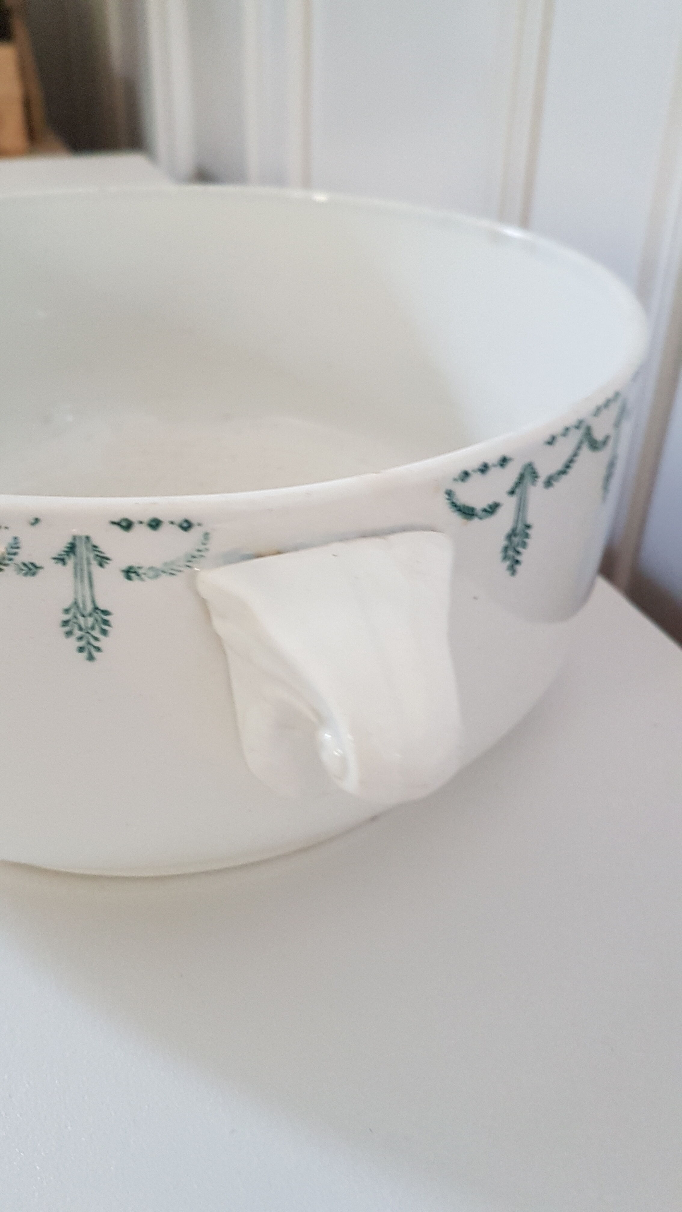 Gien earthenware salad bowl