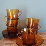 Duralex tea set, 6 large amber glass cups and saucers