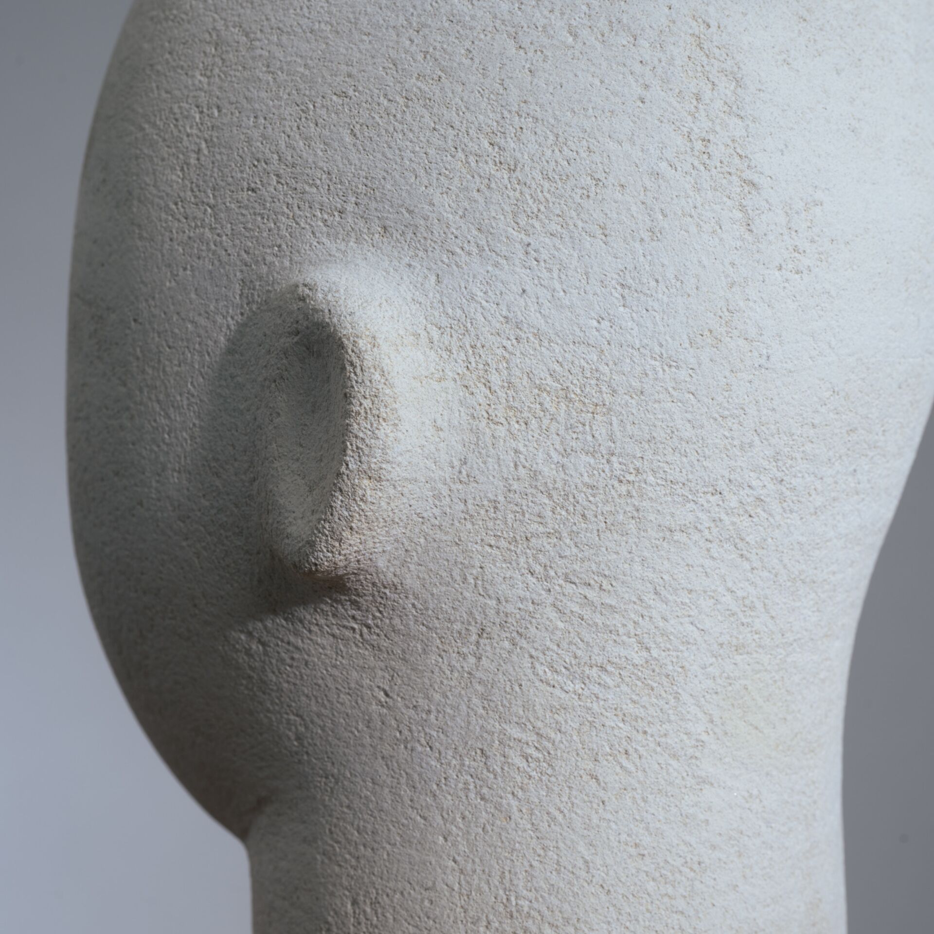 Sculpture de femme moderniste en grès, années 1980