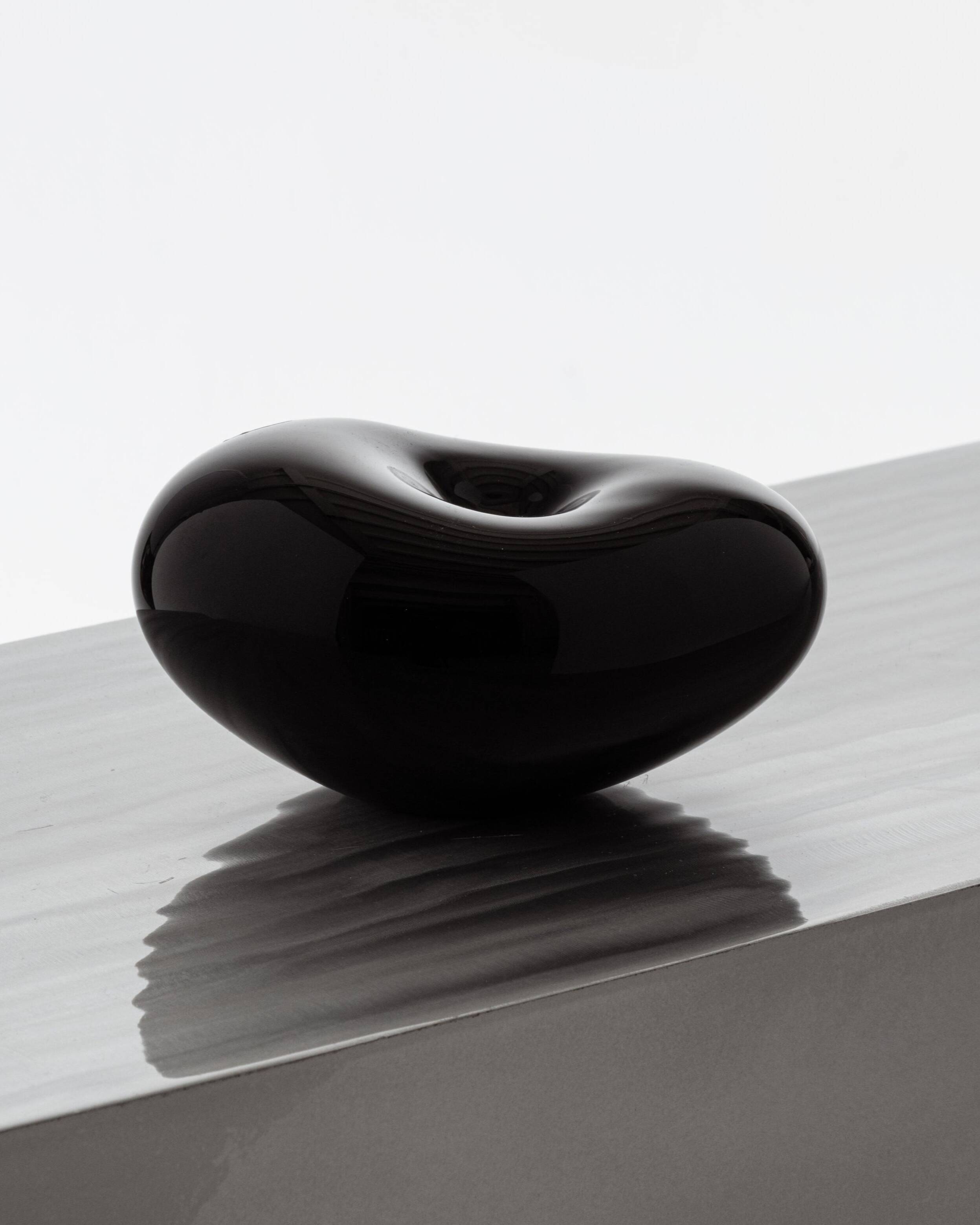 Mini lucky bean black