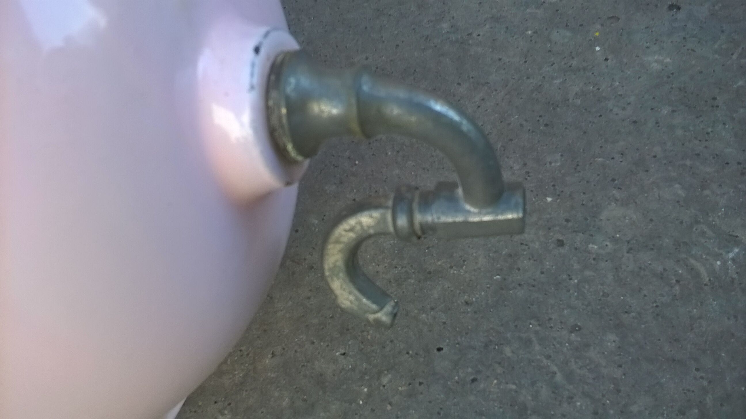 Toilet furniture 1900