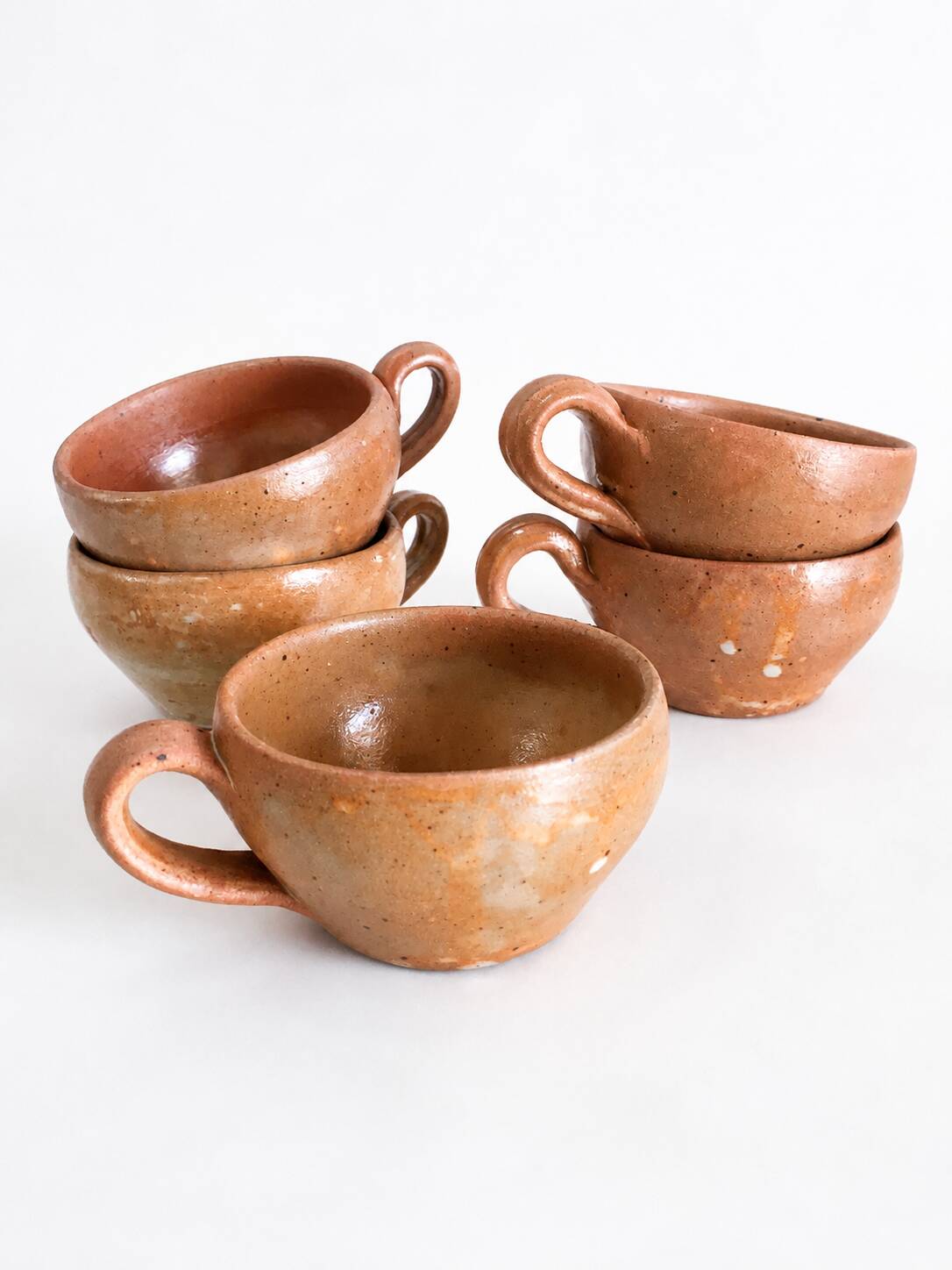 Set of 5 handcrafted ceramic mugs – terracotta