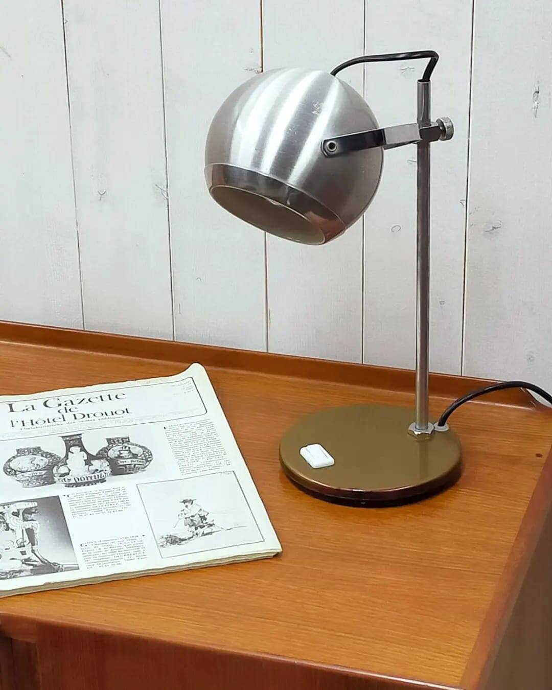 Eyeball lamp