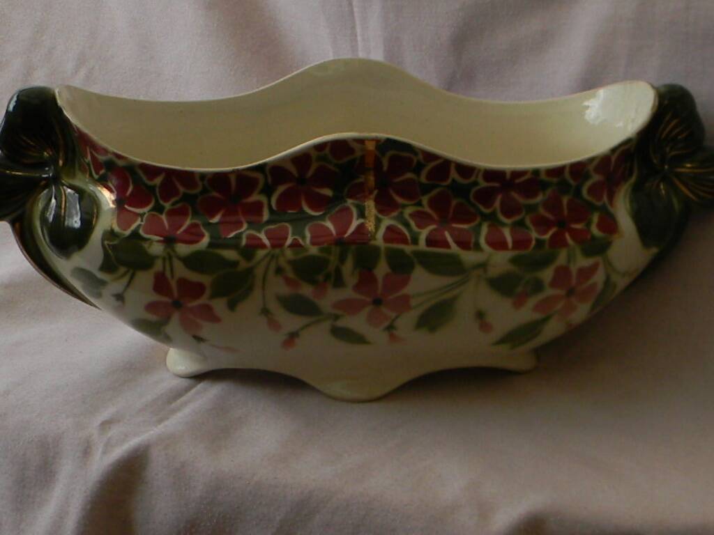 Earthenware planter KG LUNEVILLE. Pervenche model.