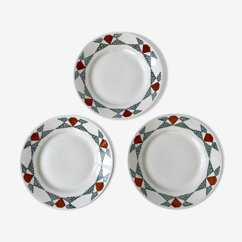 Assiettes odette signées "faïencerie nouvelle"