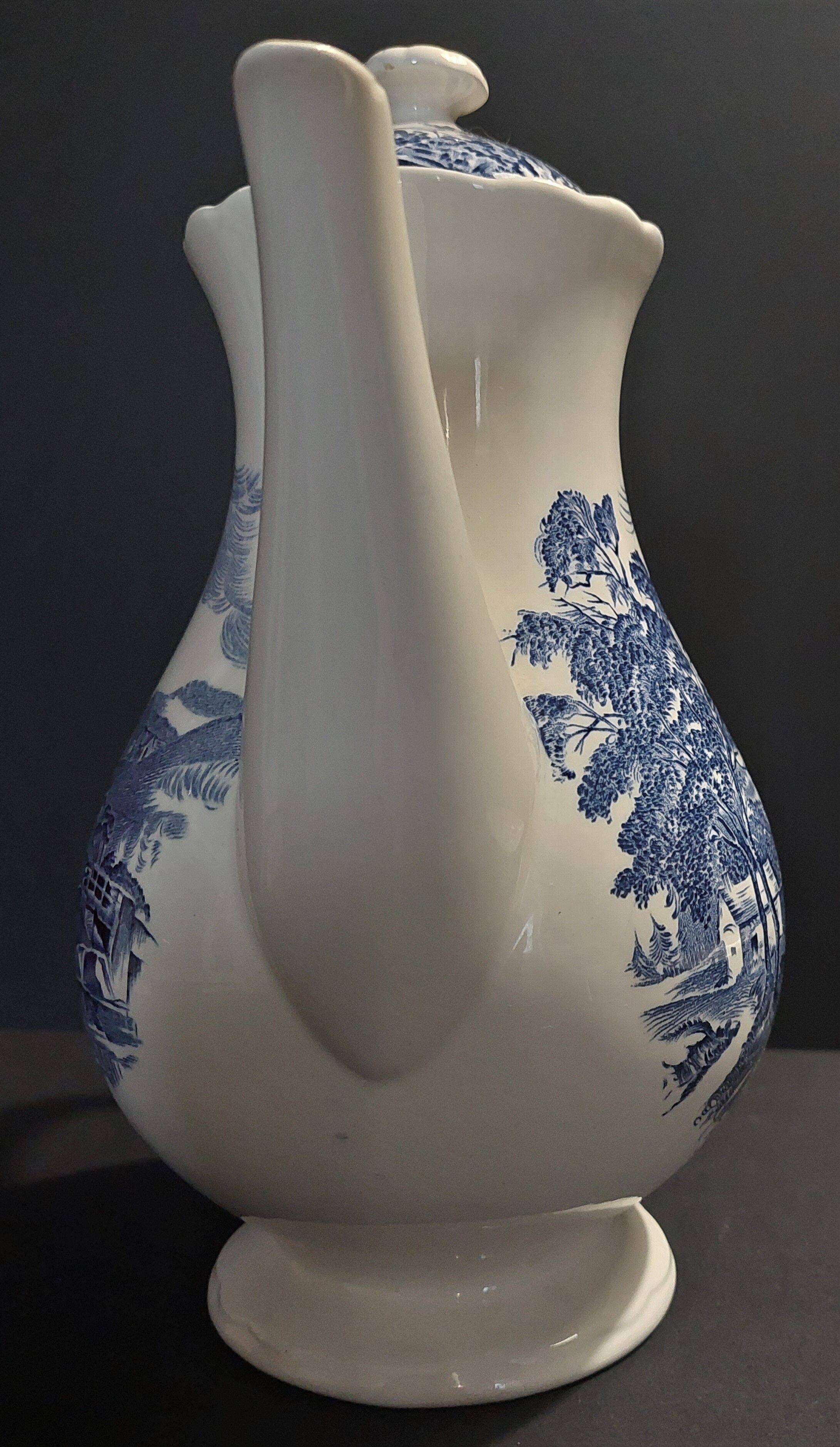 Faience pouring coffee maker Gien decor countryside blue