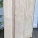 Armoire en bois naturel