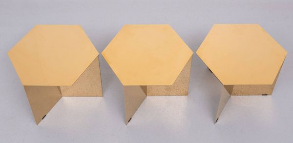 3 tables d'appoint en laiton « Slit » de la marque danoise Hay