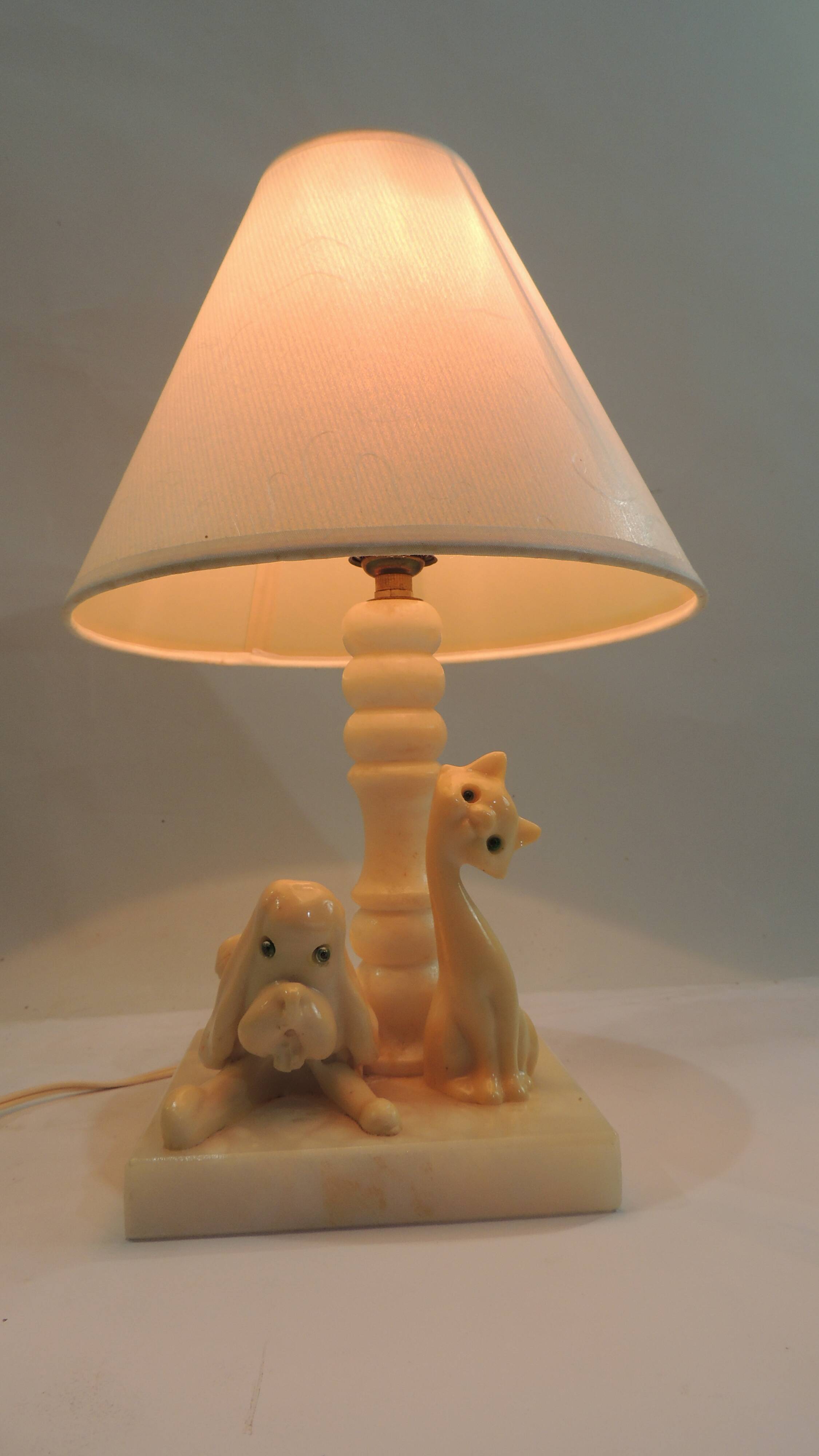 Marble table lamp/animal decor/dog and cat/vintage