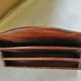 Trieur carries old mail in rosewood from India