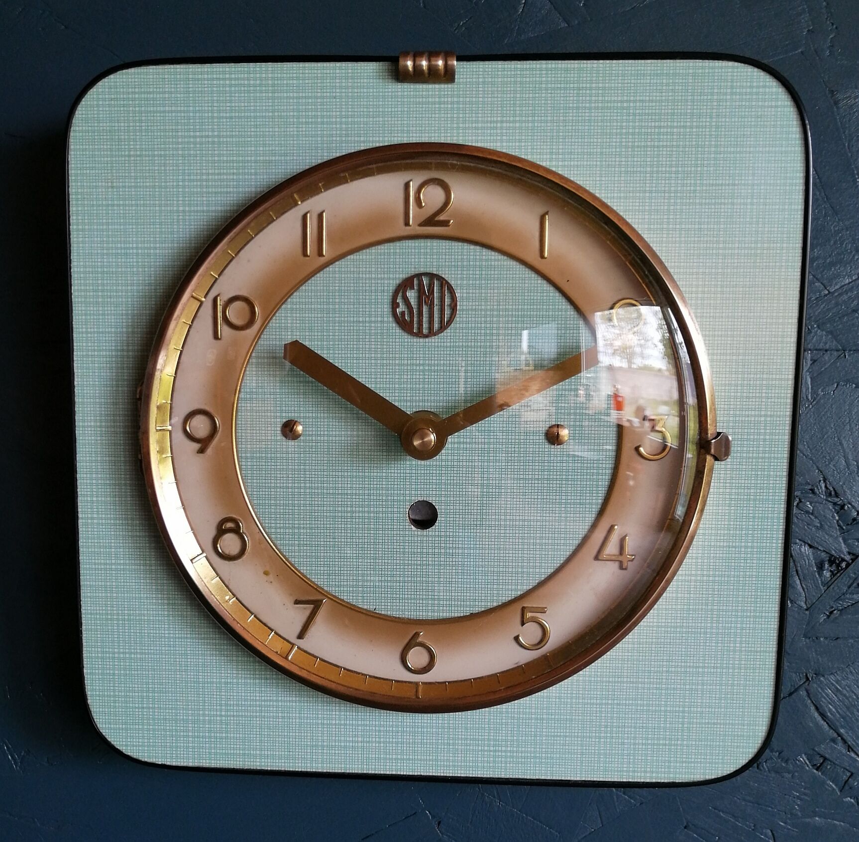 Horloge formica vintage pendule murale silencieuse carrée "SMI vert doré"