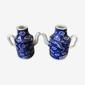 Paire de théière décoration vintage en porcelaine à décor de dragon et nuage chine