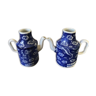 Pair of teapot decoration vintage porcelain with dragon décor and cloud china